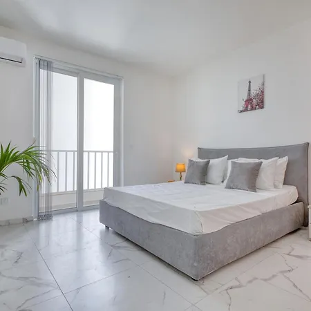 New! Sant Anna Residences, 1 By Sf Homes شقة مارساسكالا