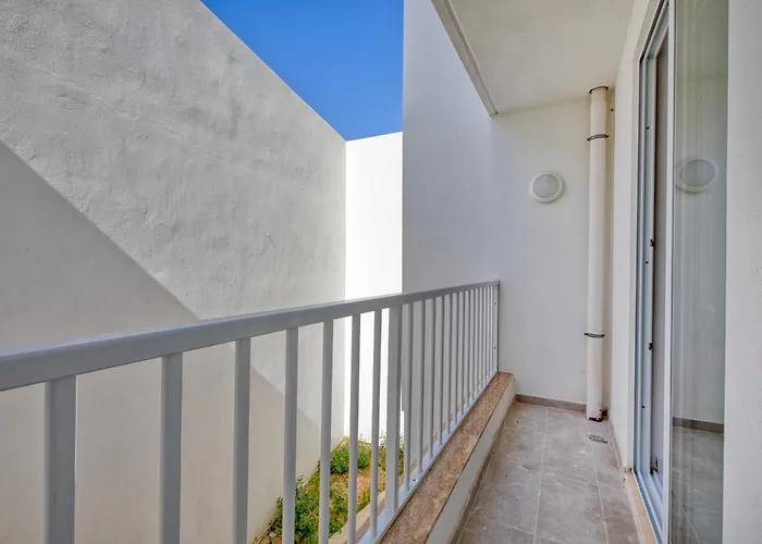 New! Sant Anna Residences, 1 By Sf Homes Apartament *